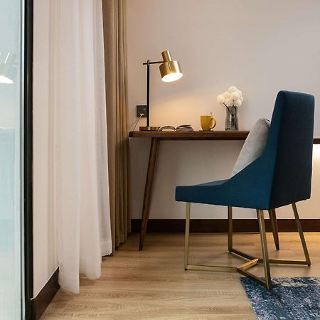 Moevenpick Living West Ханой Экстерьер фото