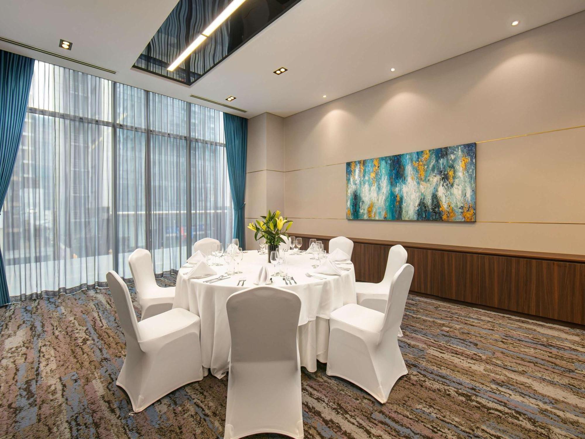 Moevenpick Living West Ханой Экстерьер фото