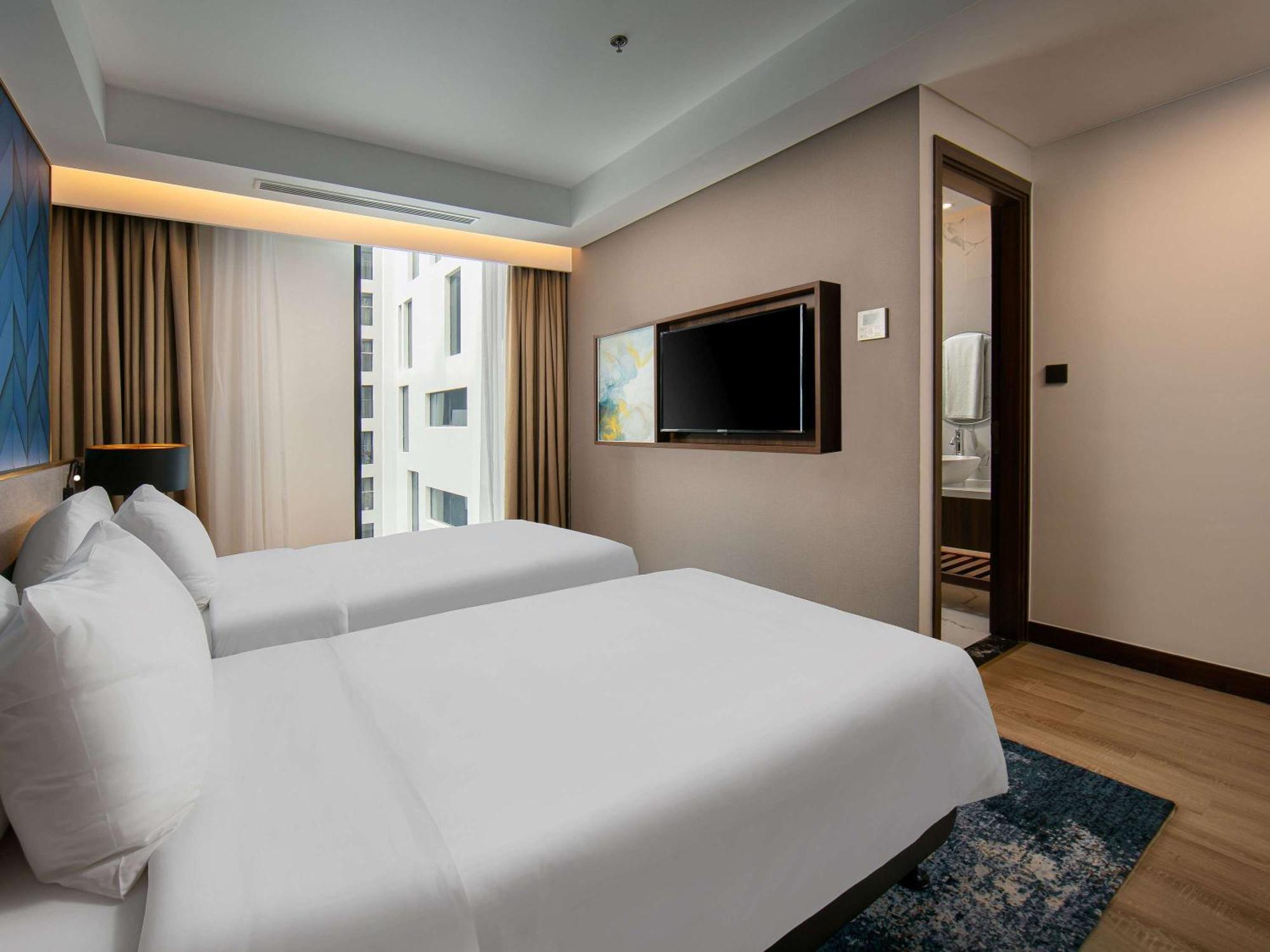 Moevenpick Living West Ханой Экстерьер фото